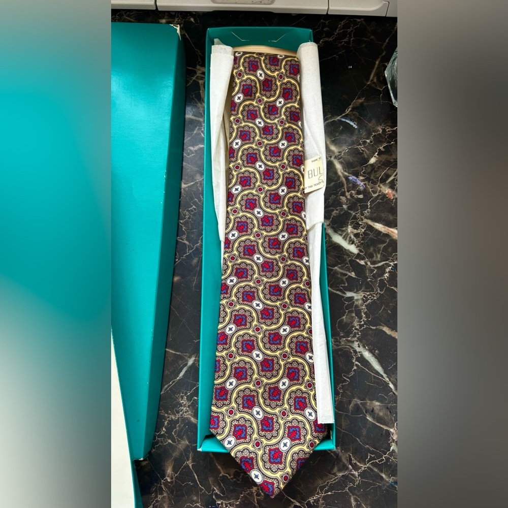 Vintage Aquascutum tie